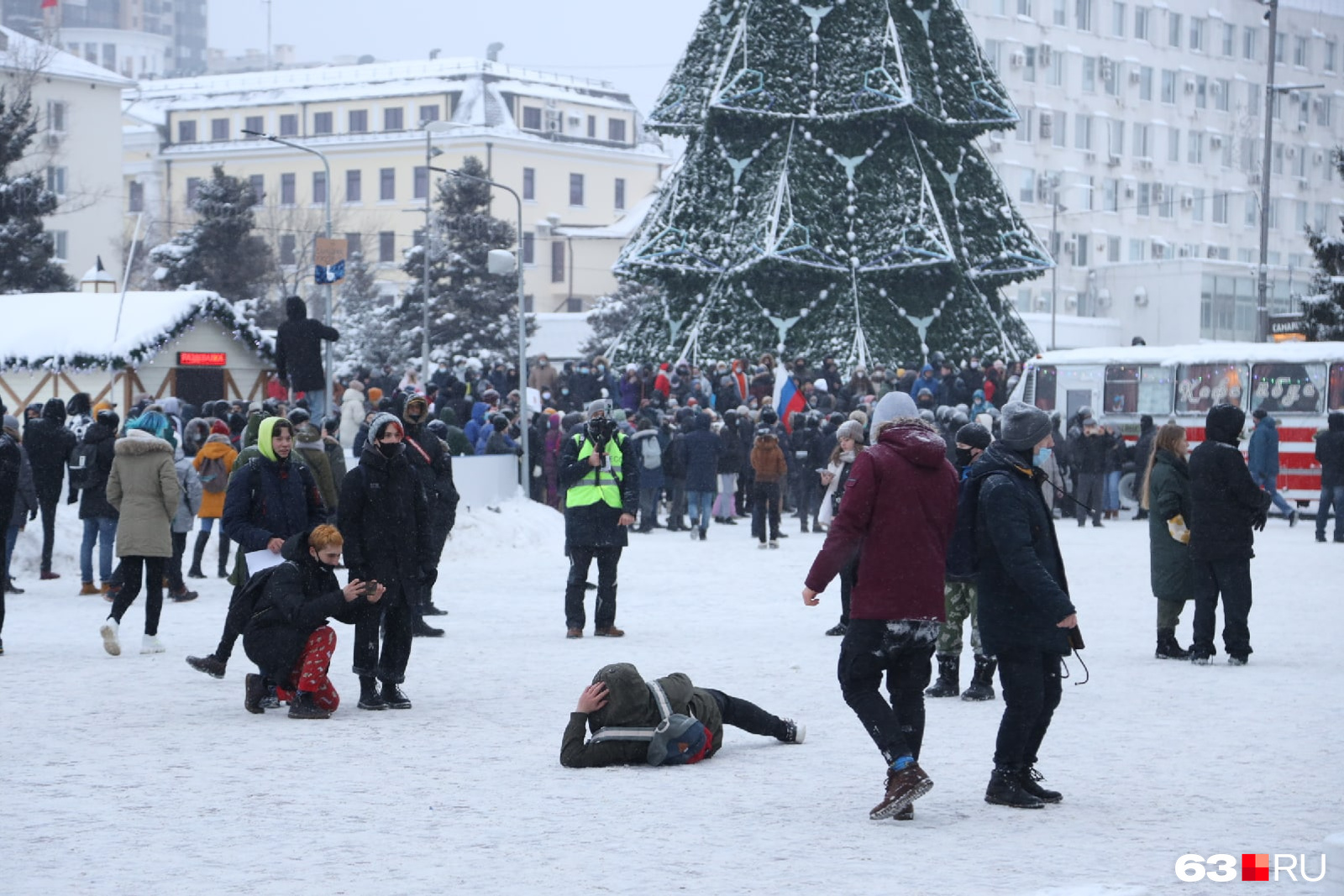 Митинг за навального в самаре 2021. Митинги 21 января 2021. Митинг в самаре. Росгвардия на митинге. Митинг навального в самаре.