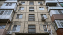 Жильцы пятиэтажки в Ростове: власти сорвали ремонт нашего дома, чтобы отдать участок под высотный ЖК