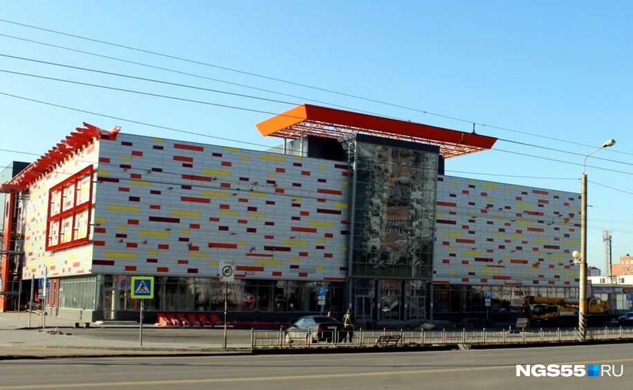 Торговый центр на улице 10 лет Октября тоже строила компания «Лидер»