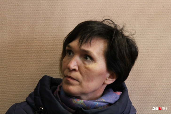 Елена Калинина — известная активистка Архангельской области. Она выступала <a href="https://29.ru/text/gorod/2019/11/30/66376309/" target="_blank" class="_">за референдум против ввоза отходов в регион</a>, а кроме того ее <a href="https://29.ru/text/politics/2019/05/23/66098941/" target="_blank" class="_">судили за участие в архангельском митинге</a>, который прошел 7 апреля 2019 года Елена Калинина — известная активистка Архангельской области. Она выступала <a href="https://29.ru/text/gorod/2019/11/30/66376309/" target="_blank" class="_">за референдум против ввоза отходов в регион</a>, а кроме того ее <a href="https://29.ru/text/politics/2019/05/23/66098941/" target="_blank" class="_">судили за участие в архангельском митинге</a>, который прошел 7 апреля 2019 года