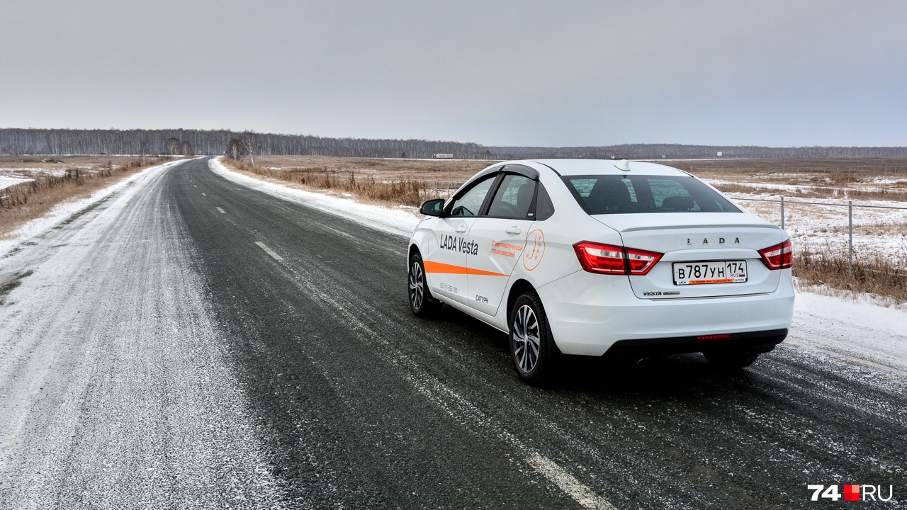 Lada Vesta допускает несколько типоразмеров колес, и на зиму выгоднее выбрать минимальный: такие шины дешевле Lada Vesta допускает несколько типоразмеров колес, и на зиму выгоднее выбрать минимальный: такие шины дешевле