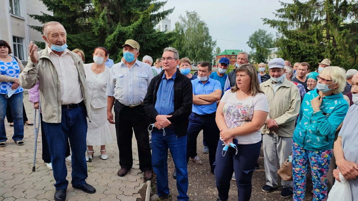 Жители нескольких районов Башкирии вышли на акцию против реорганизации больниц
