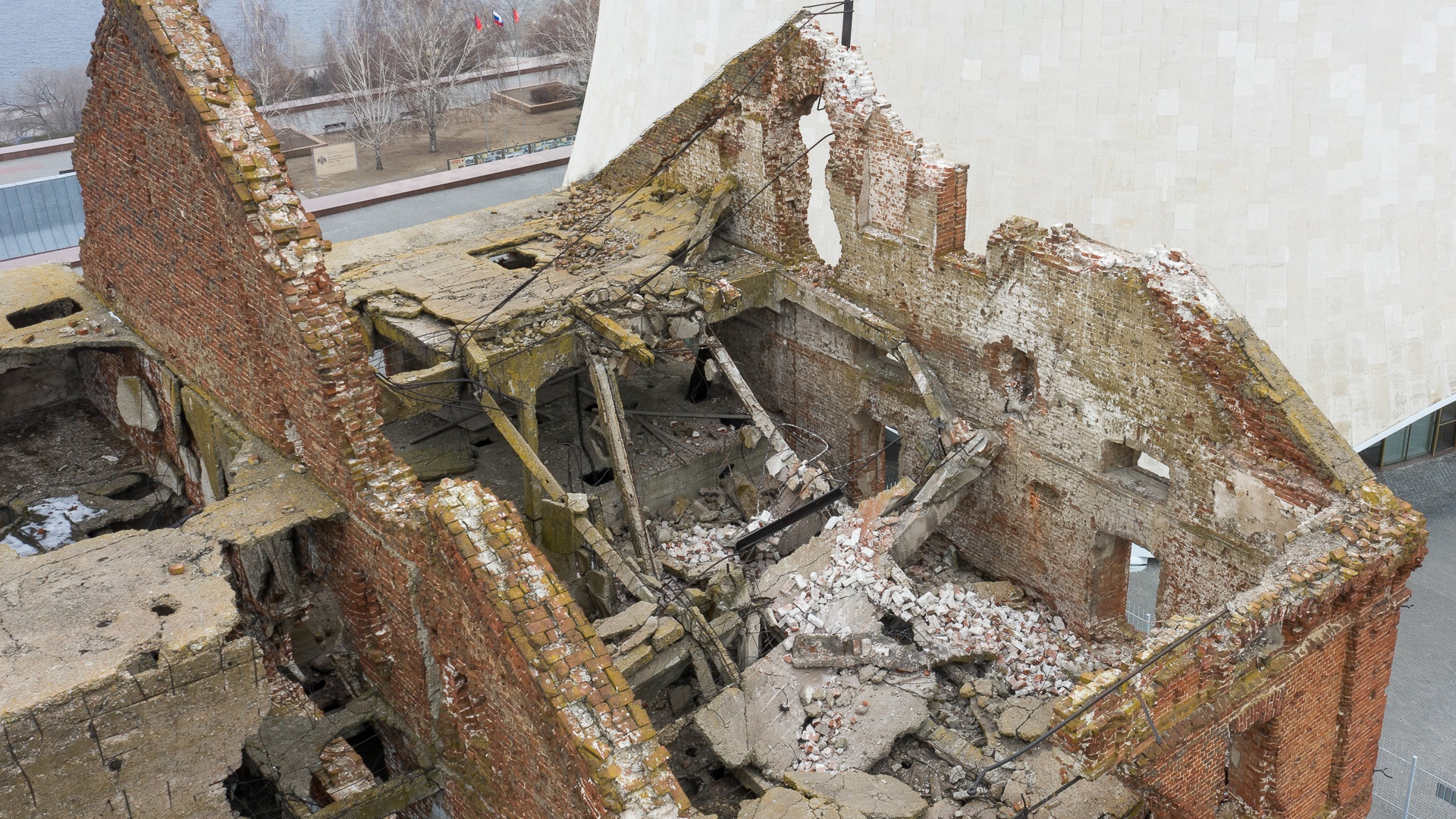 В администрации Волгоградской области заявили, что систематически наблюдали за разрушающейся мельницей