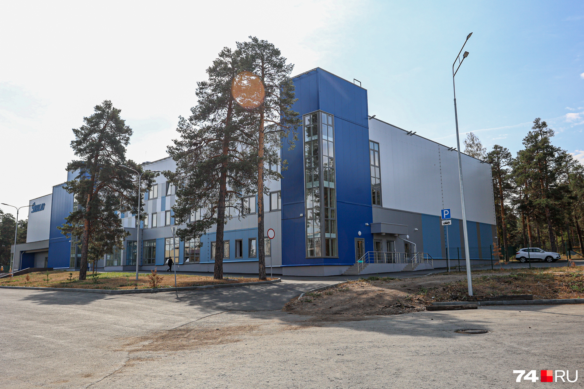 Чем запомнится эта коробка, сложно представить Чем запомнится эта коробка, сложно представить