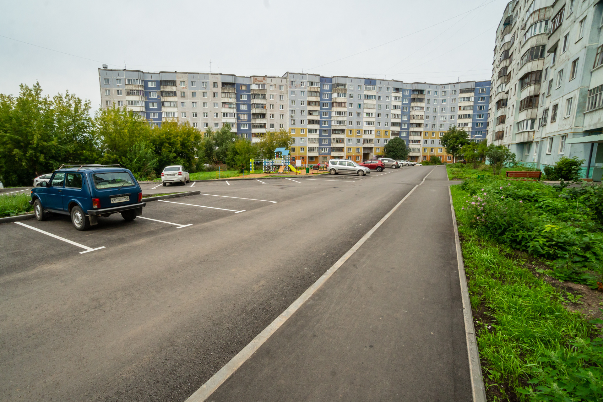 Двор дома по ул. Свободы, 13