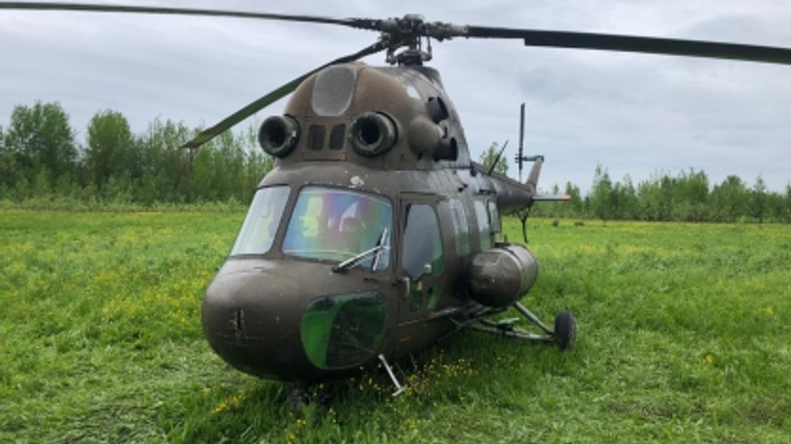 Полиция задержала двух пилотов вертолета, отправившихся на рыбалку в Норильск без документов