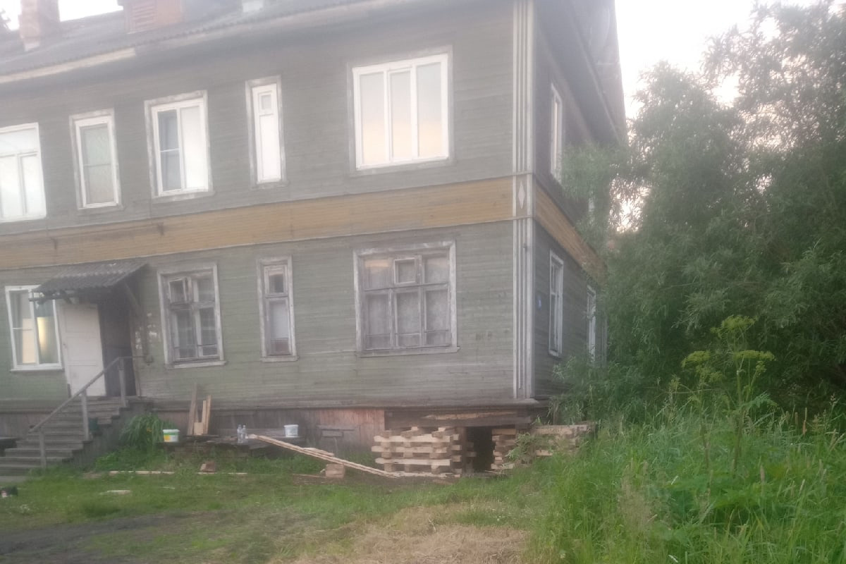 Дом поставили на городки Дом поставили на городки