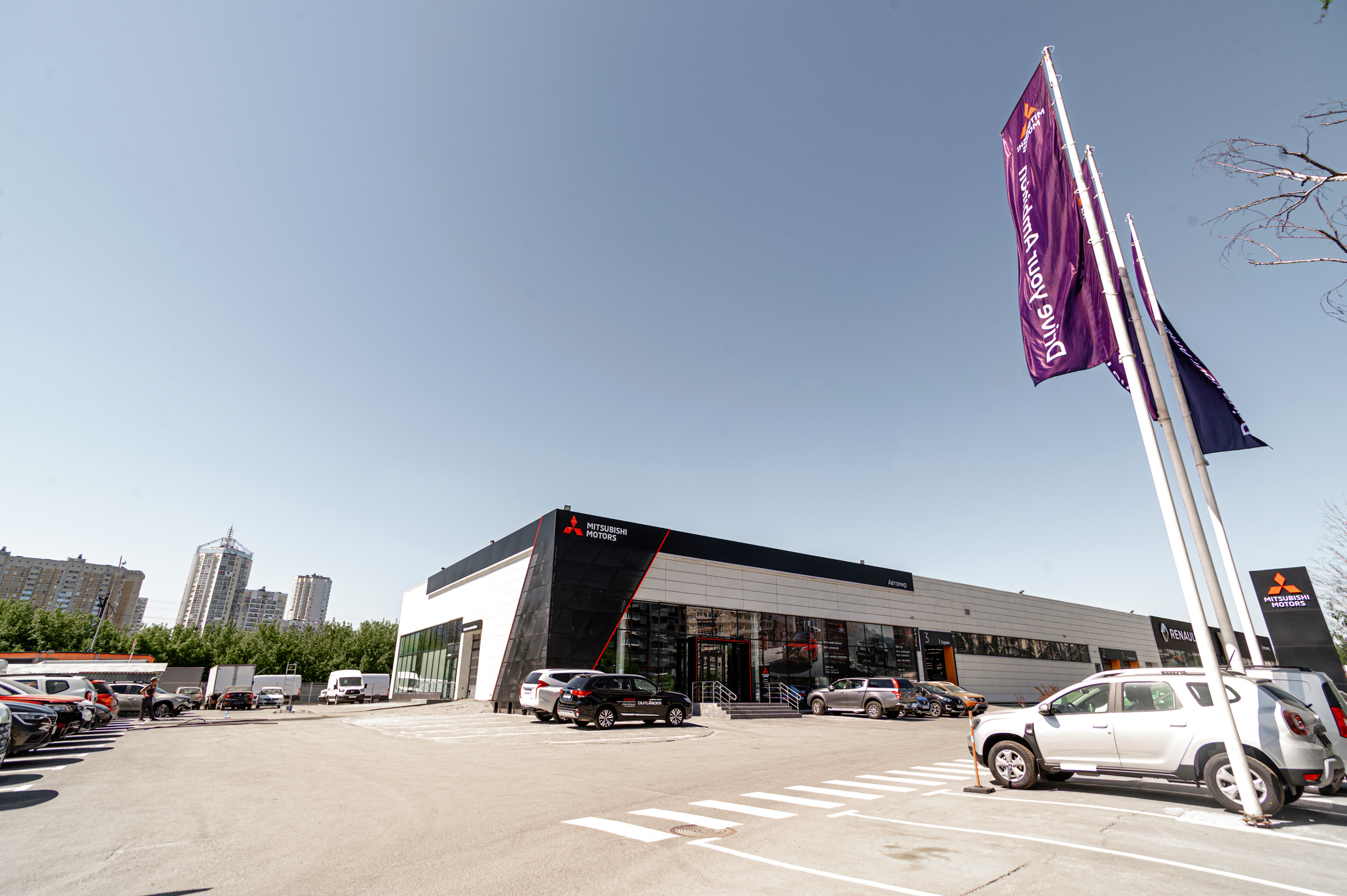 Mitsubishi металлургов. Mitsubishi екатеринбург. автосалон металлургов 65. сибирский тракт 30. Mitsubishi екатеринбург.