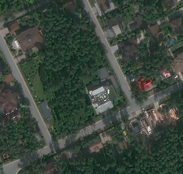 Обратите внимание на букву H — это вертолетная площадка на крыше коттеджа, принадлежащего Ирине Диденко