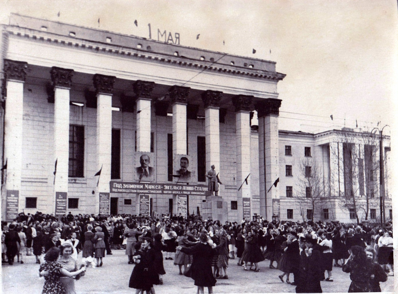Здание, в котором сейчас располагается университет, построили в 1936 году