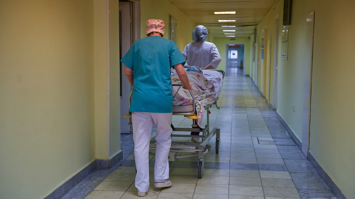 В Екатеринбурге пациент начал терять память после прививки от ковида