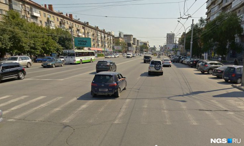 На Гоголя нужно убрать трещины На Гоголя нужно убрать трещины