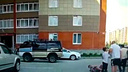 Следователи завели дело на мужчину, избившего ребенка во дворе многоэтажки в Краснообске
