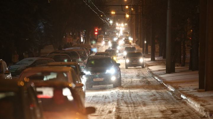 «Город словно замер»: Уфа встала в восьмибалльных пробках
