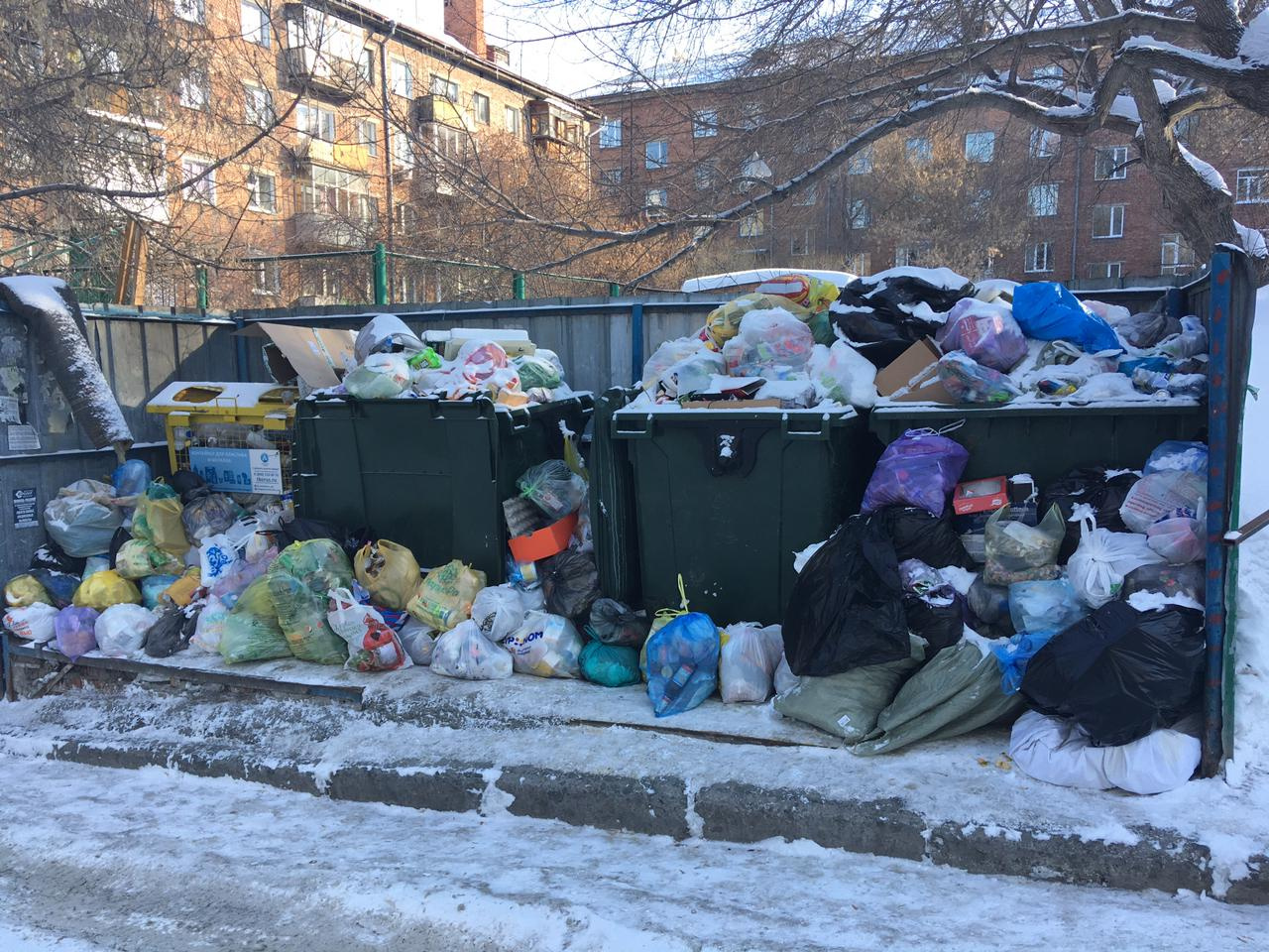 вывоз мусора газель. вывоз мусора газель. новосибирск вывоз. новосибирск мусор. мусора.