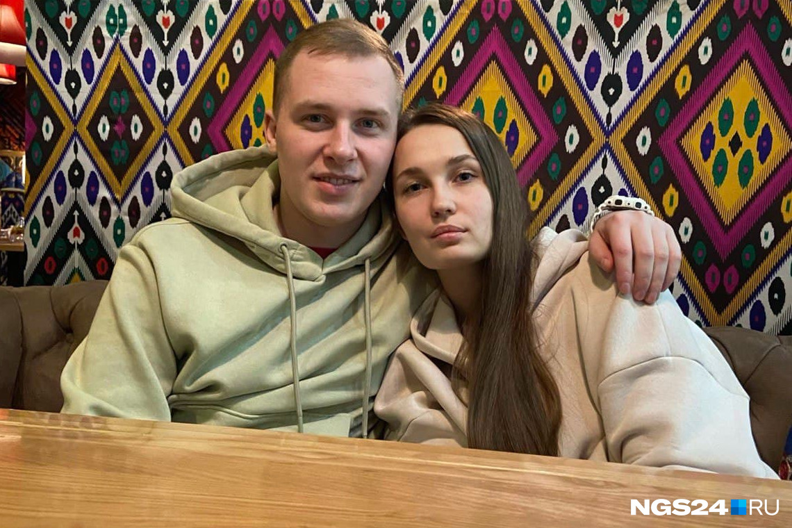 Это одно из последних фото, на котором Дмитрий смог обнять свою девушку Это одно из последних фото, на котором Дмитрий смог обнять свою девушку