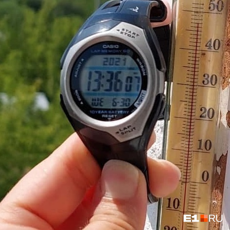 При этом, по данным Гидрометцентра, воздух прогрелся до <nobr class="_">+35 °C</nobr> При этом, по данным Гидрометцентра, воздух прогрелся до <nobr class="_">+35 °C</nobr>
