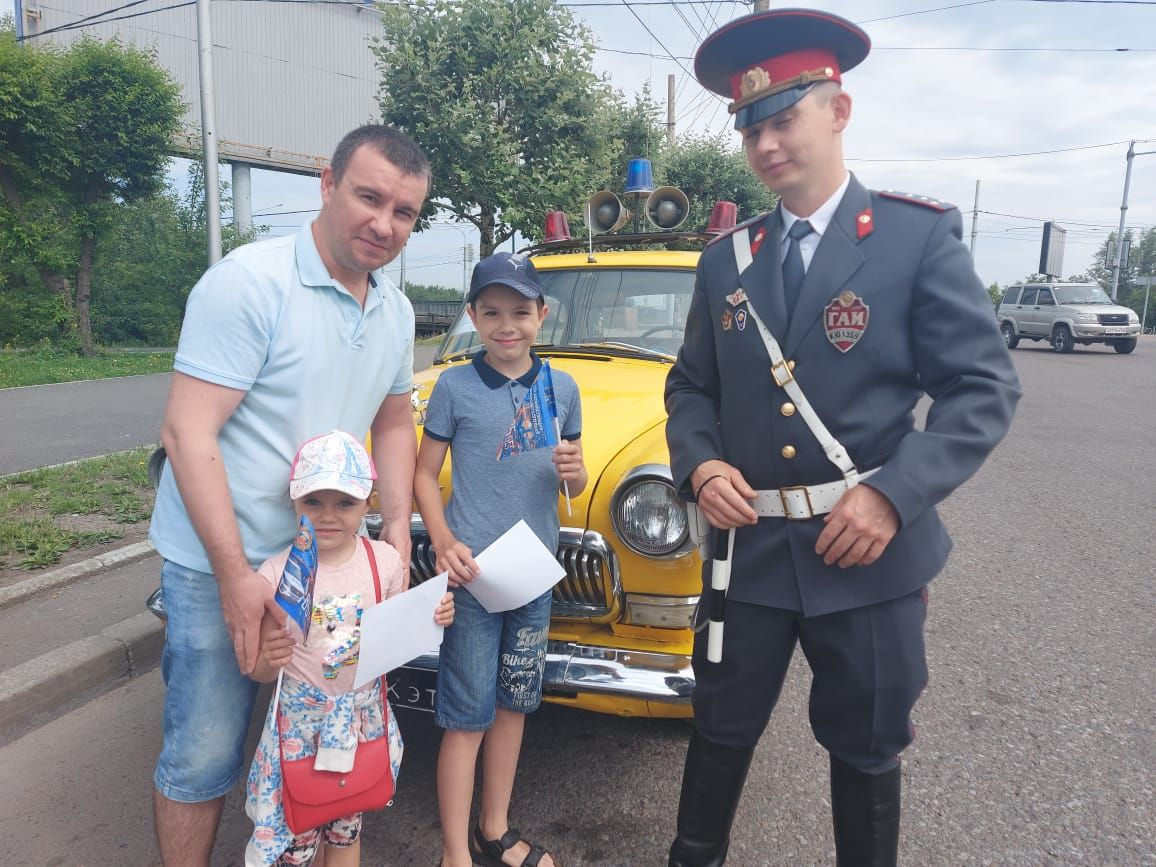 Новости гаи сегодня. С юбилеем ДПС. ГИБДД фото. День государственной инспекции безопасности дорожного движения. С днем автоинспекции.