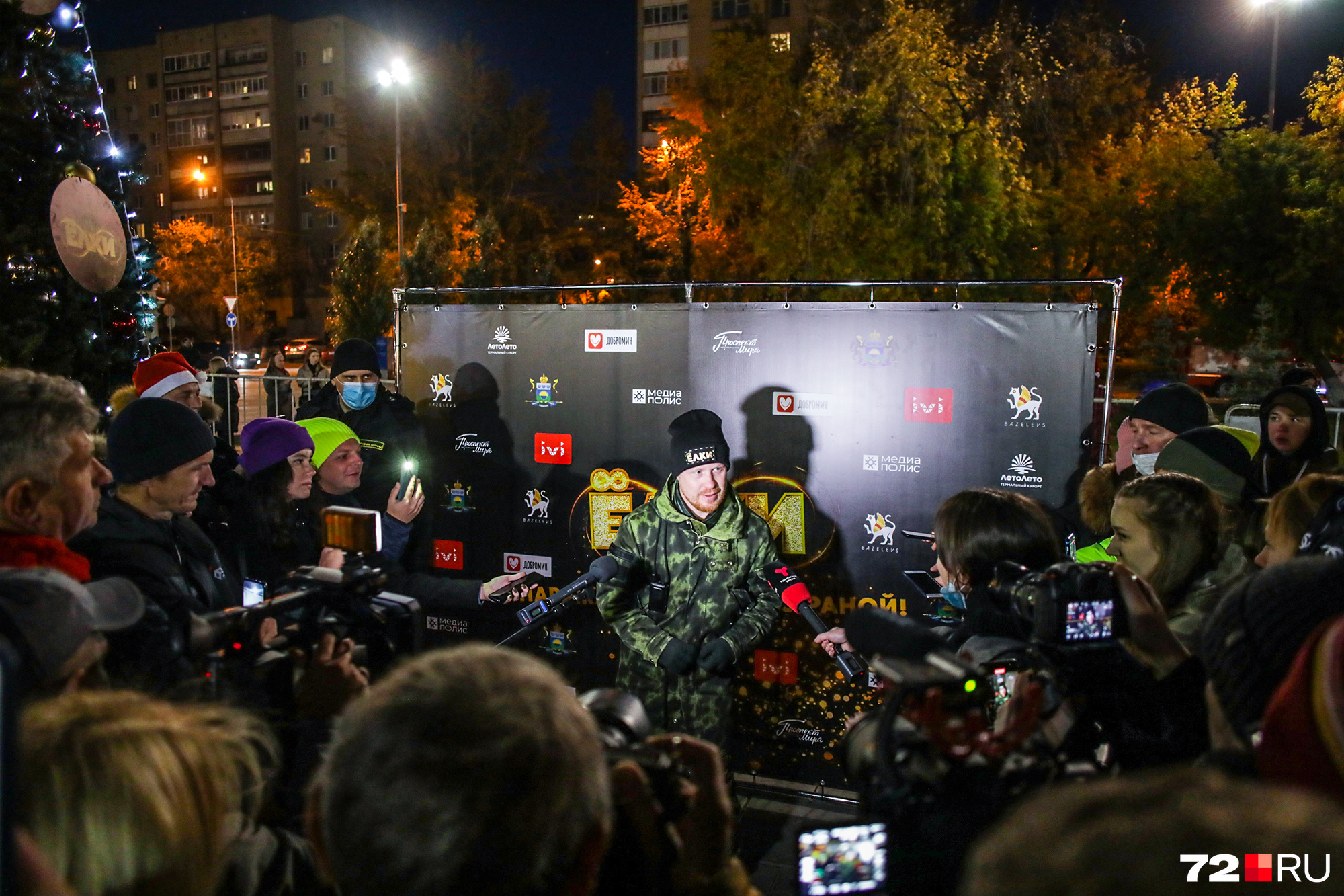 Антон Богданов признался, что ожидал больше народа на съемках массовой сцены
