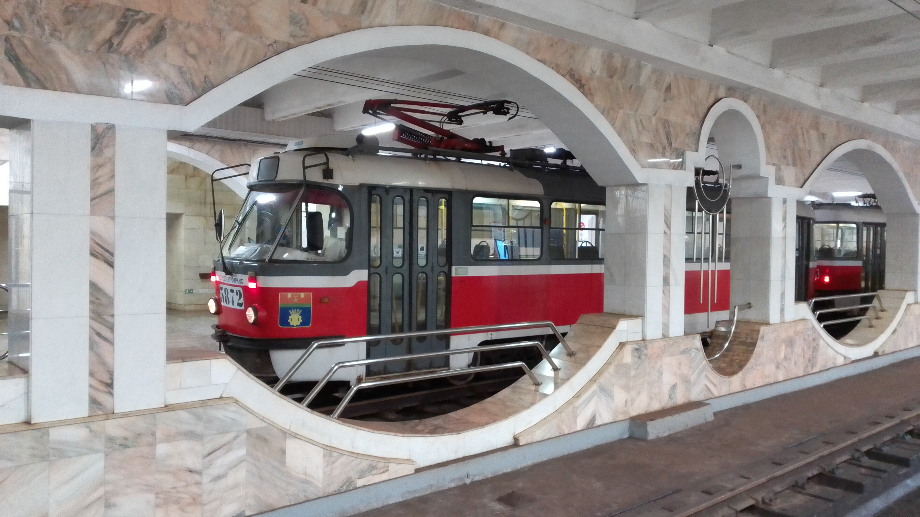 В городе не должно звучать слово «рентабельность»: рассказываем, почему в Волгограде не строят третью очередь метротрама