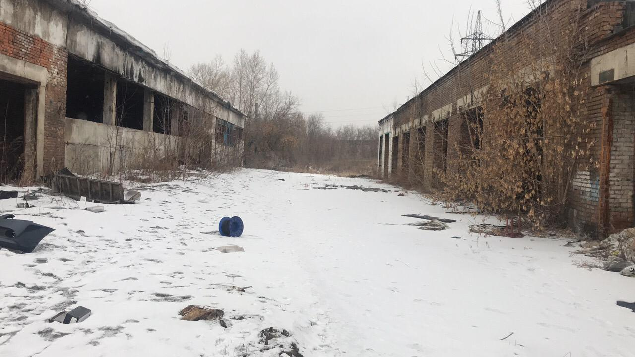 Так выглядит здание с улицы Так выглядит здание с улицы