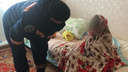 В Новосибирске годовалая девочка закрыла 6-летнюю сестру на балконе