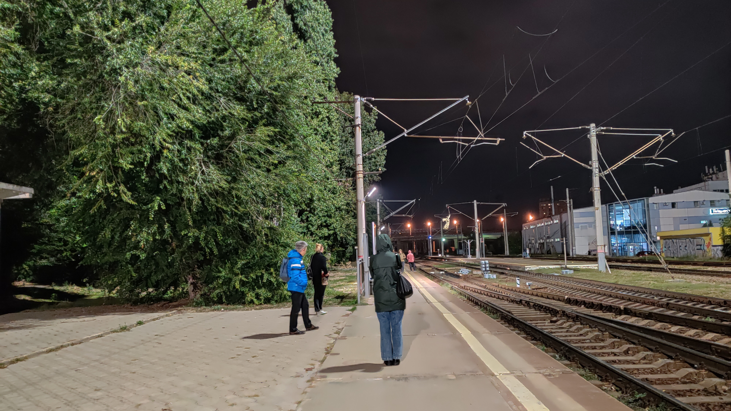 Движение поезда 21. Какие встречают Волгоград 2 поезда в Волгограде.