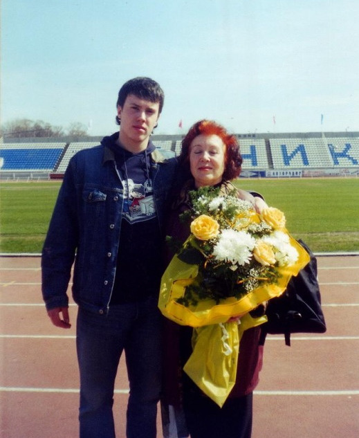 Андрей с мамой Андрей с мамой