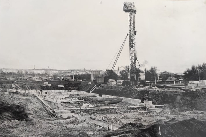 Котлован начали рыть в 1959 году Котлован начали рыть в 1959 году