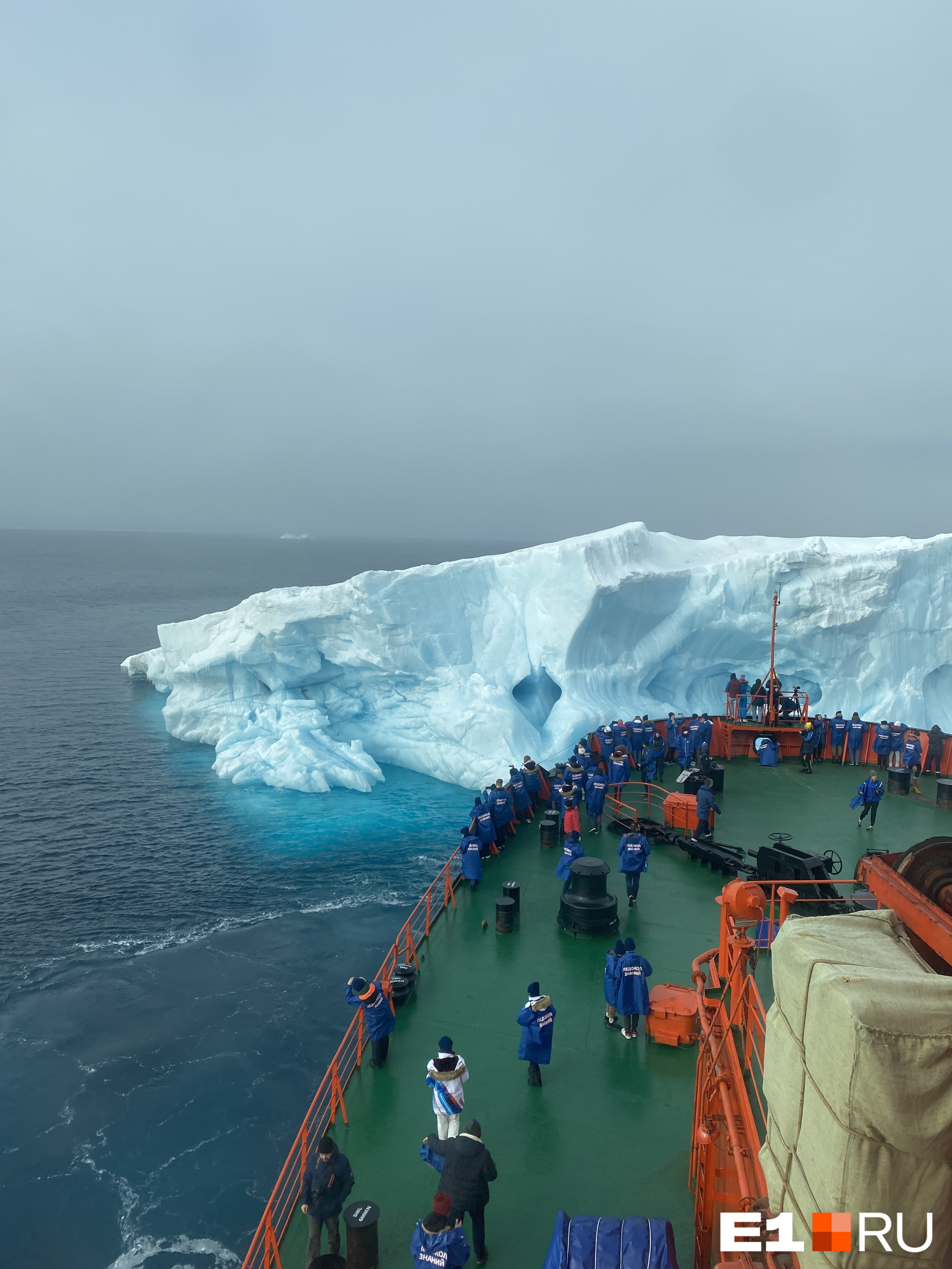Далеко не весь Северный Ледовитый океан затянут льдом