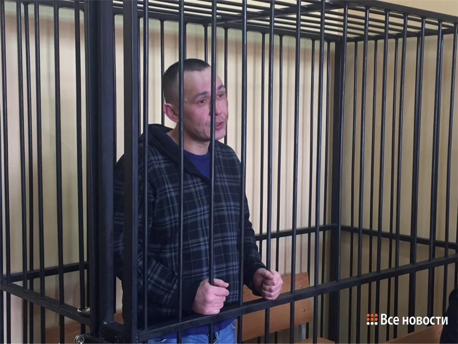Самат Хазипов обвинял полицейских в произволе и фабрикации своего дела Самат Хазипов обвинял полицейских в произволе и фабрикации своего дела