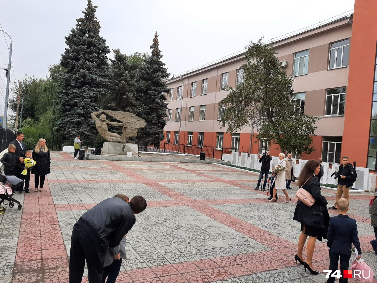 До старта еще далеко До старта еще далеко