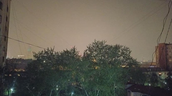«На улице пахнет гарью»: над Екатеринбургом повис смог