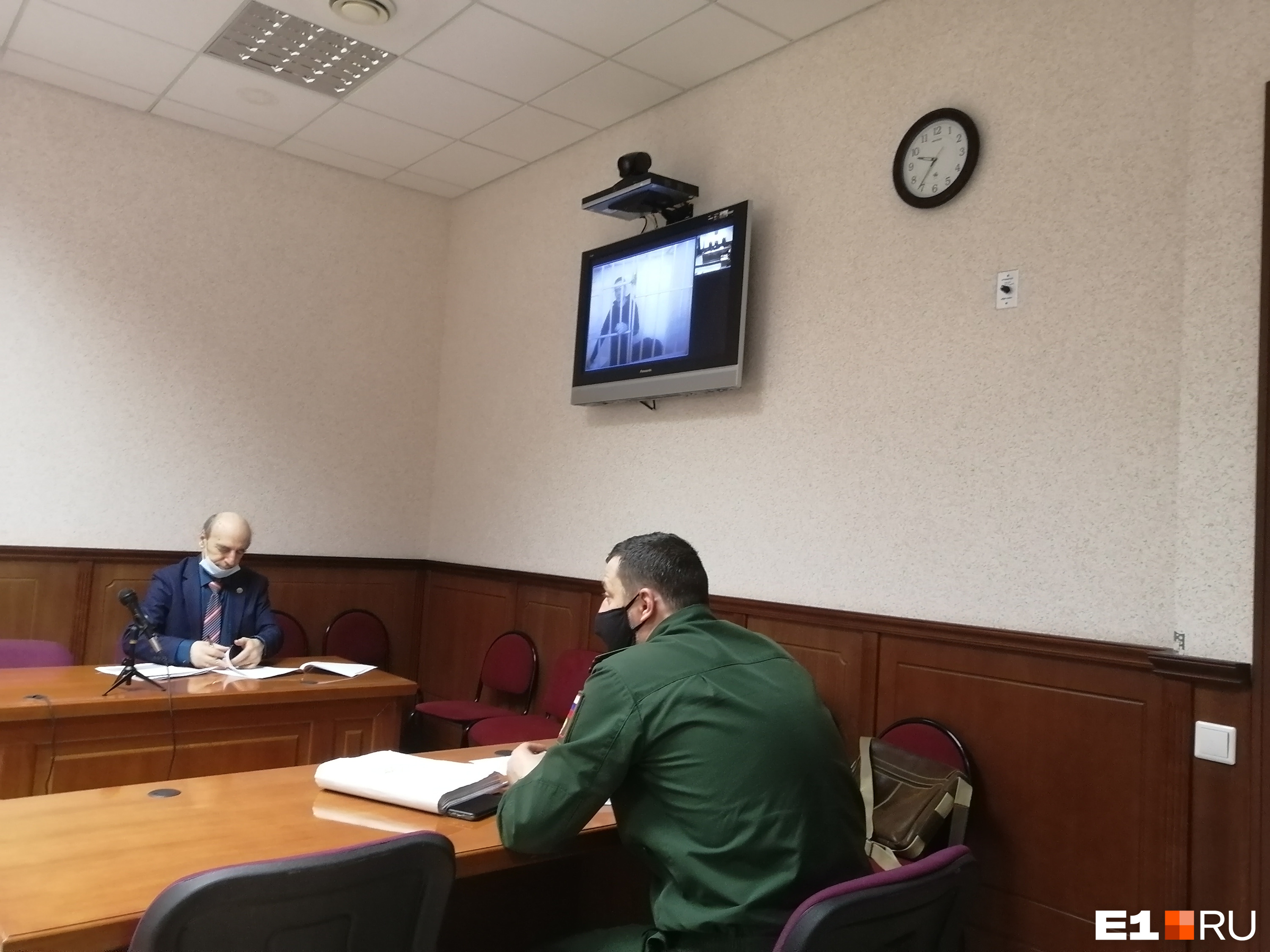Помощник прокурора Алексей Луценко рассказал, что Олег может попытаться скрыться