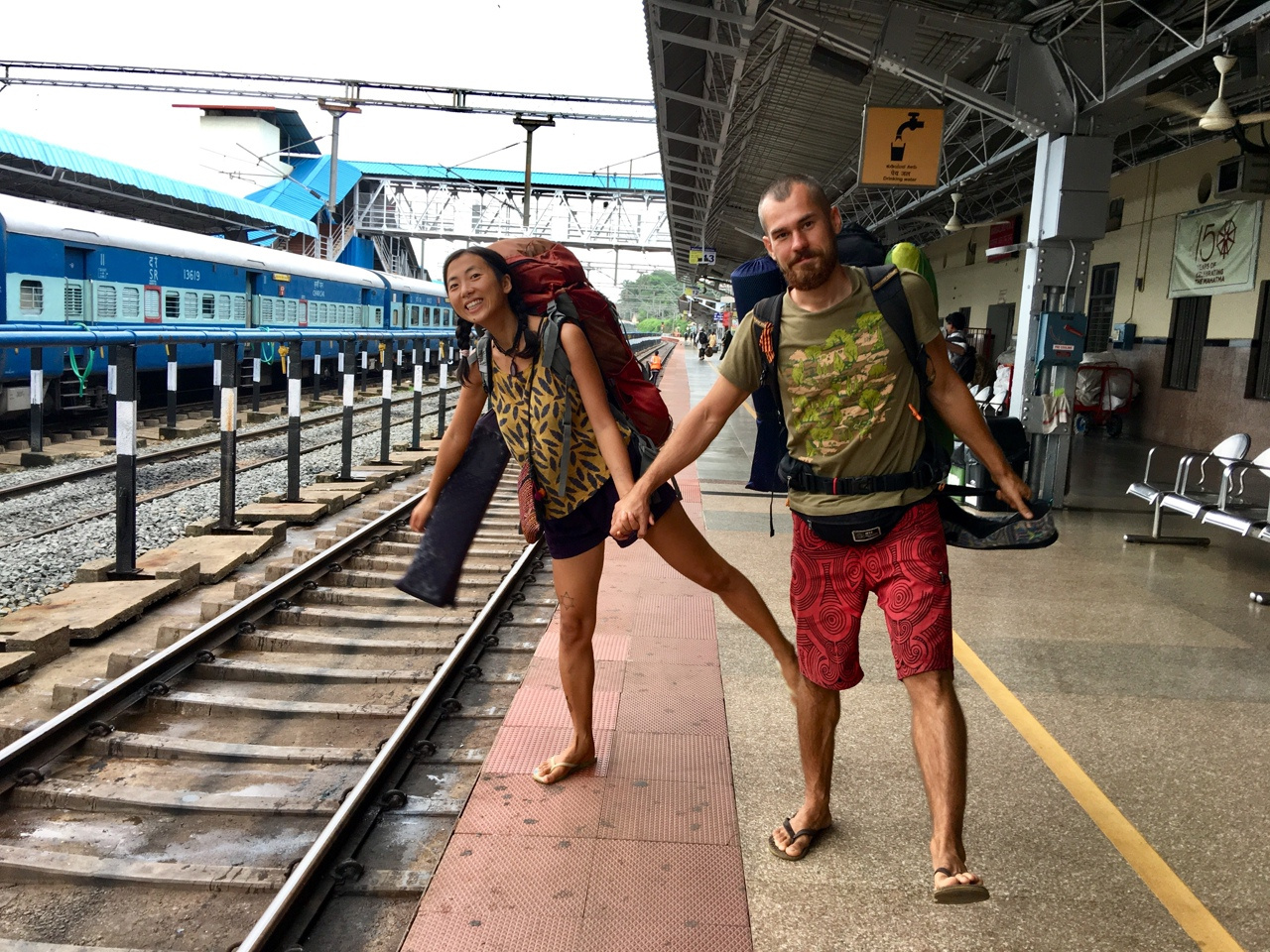 В Индии Дмитрий и Кики передвигались на поездах
