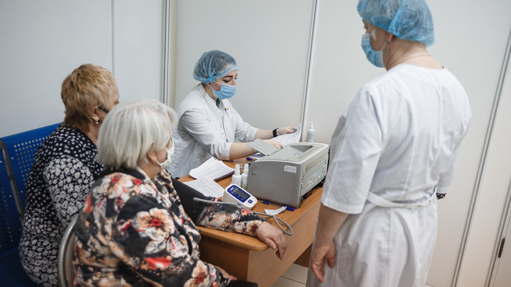 Жители 21 территории Кузбасса заболели коронавирусом. Рассказываем, где нашли 99 новых случаев