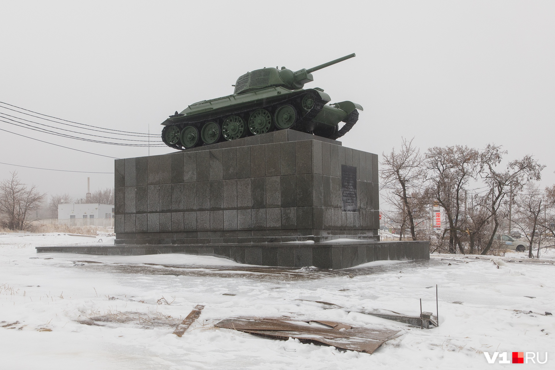 Челябинский колхозник. Танк т-34 "Челябинский колхозник".. Танк Челябинский колхозник Волгоград. Танк-памятник Челябинский колхозник. Танк т 34 на Мамаевом Кургане.