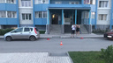 В Новосибирске четырехлетнюю девочку сбила иномарка — она шла с мамой