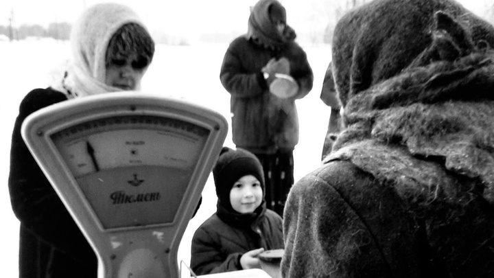 Жители поселка сделали ретрофотосессию в память о блокаде Ленинграда