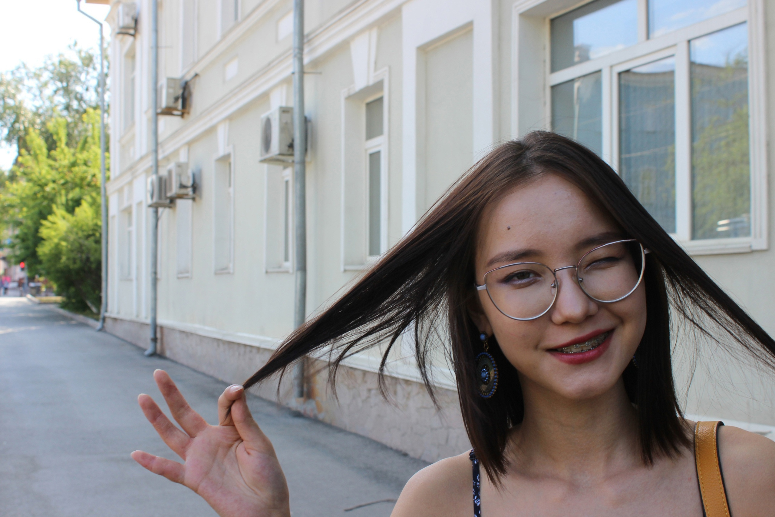 Желающих сфотографироваться оказалось много. Работать пришлось до вечера Желающих сфотографироваться оказалось много. Работать пришлось до вечера