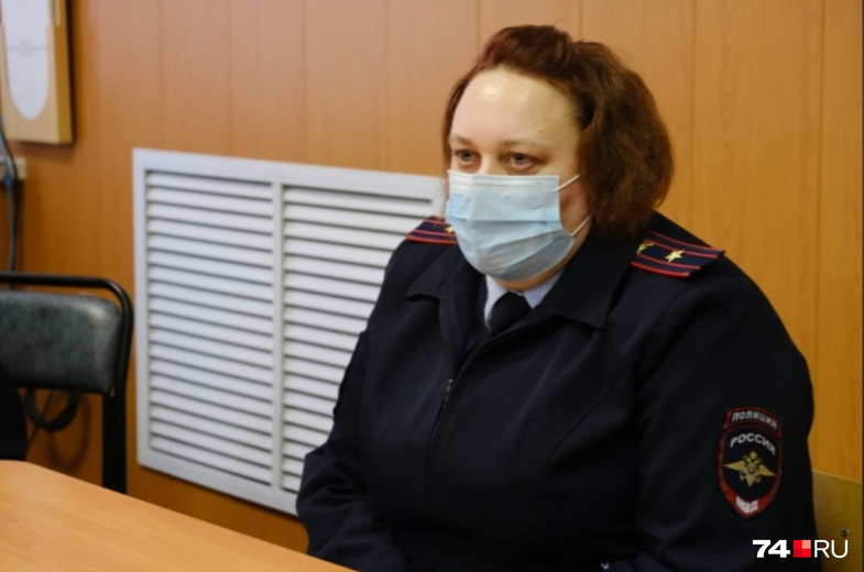 Инспектор ПДН утверждает, что просто провела беседу с ребенком, но сегодня нашелся довольно серьезный документ, подписанный школьницей после этого разговора Инспектор ПДН утверждает, что просто провела беседу с ребенком, но сегодня нашелся довольно серьезный документ, подписанный школьницей после этого разговора