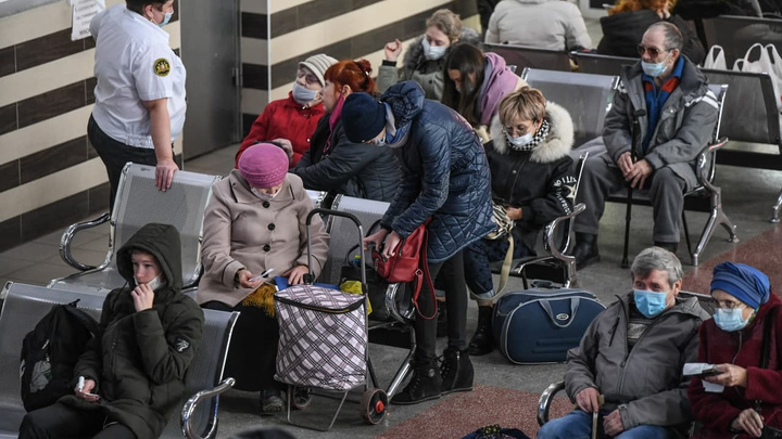 Как нерабочая неделя и локдауны в соседних регионах сказались на притоке туристов в Екатеринбург? Отвечают эксперты