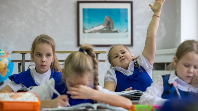 Четыре красноярские школы вошли в <nobr class="_">топ-300</nobr> школ России