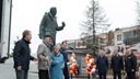 В Архангельске открыли памятник Геологам Русского Севера