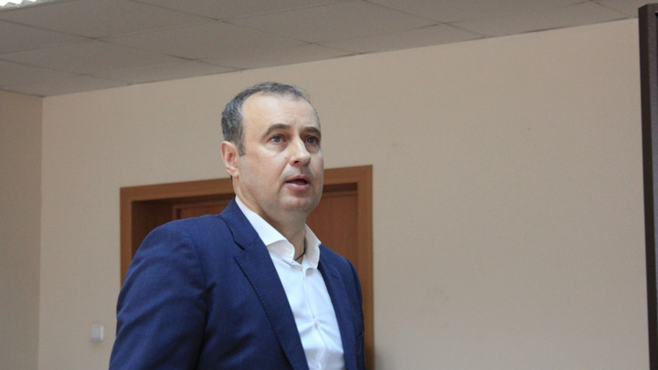 Осужденный за взятку осетрами экс-мэр Копейска заплатит государству более 1,8 миллиона рублей