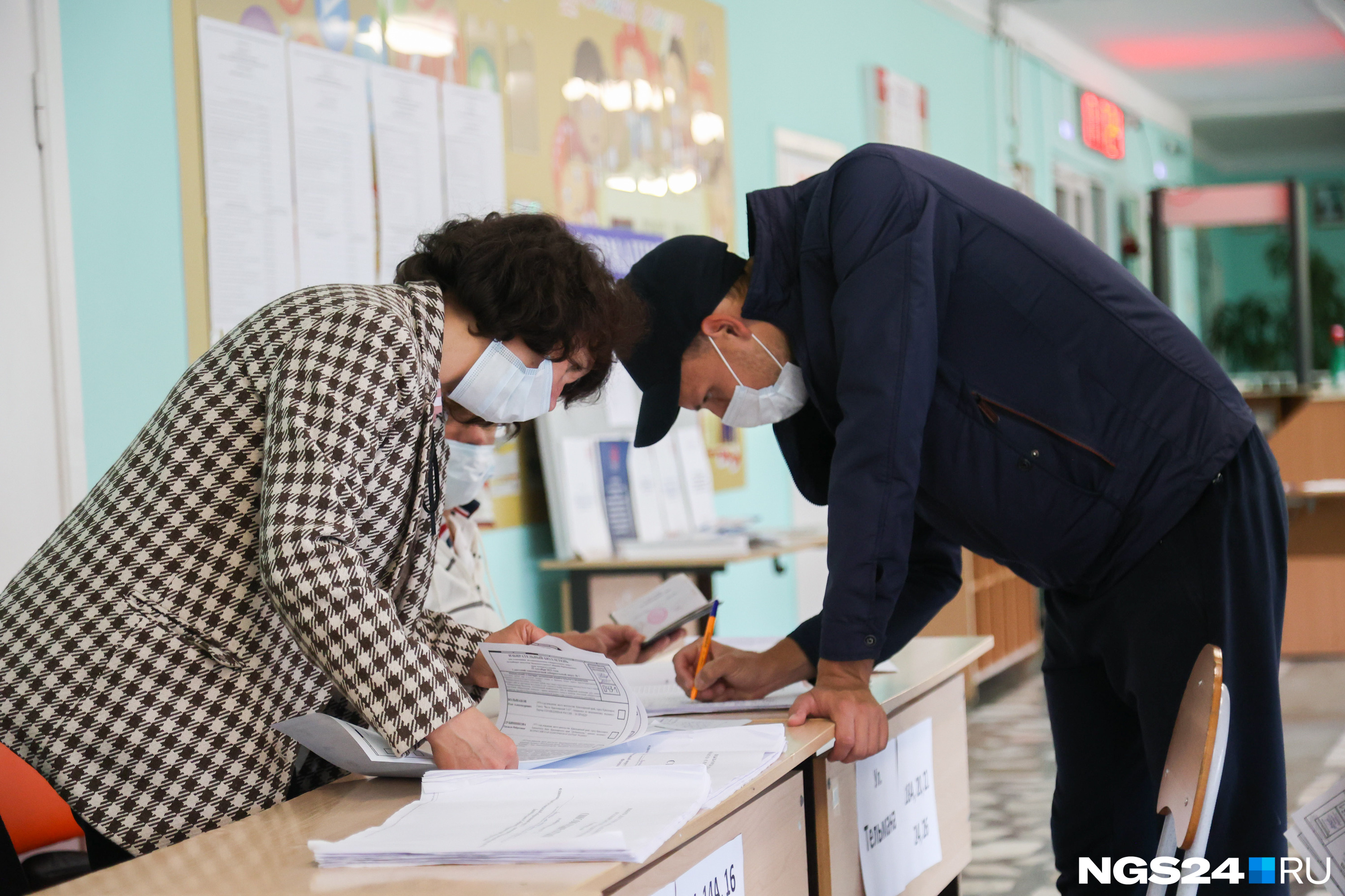 Голосование в школе на Быковского. По данным наблюдателей, прошло спокойно