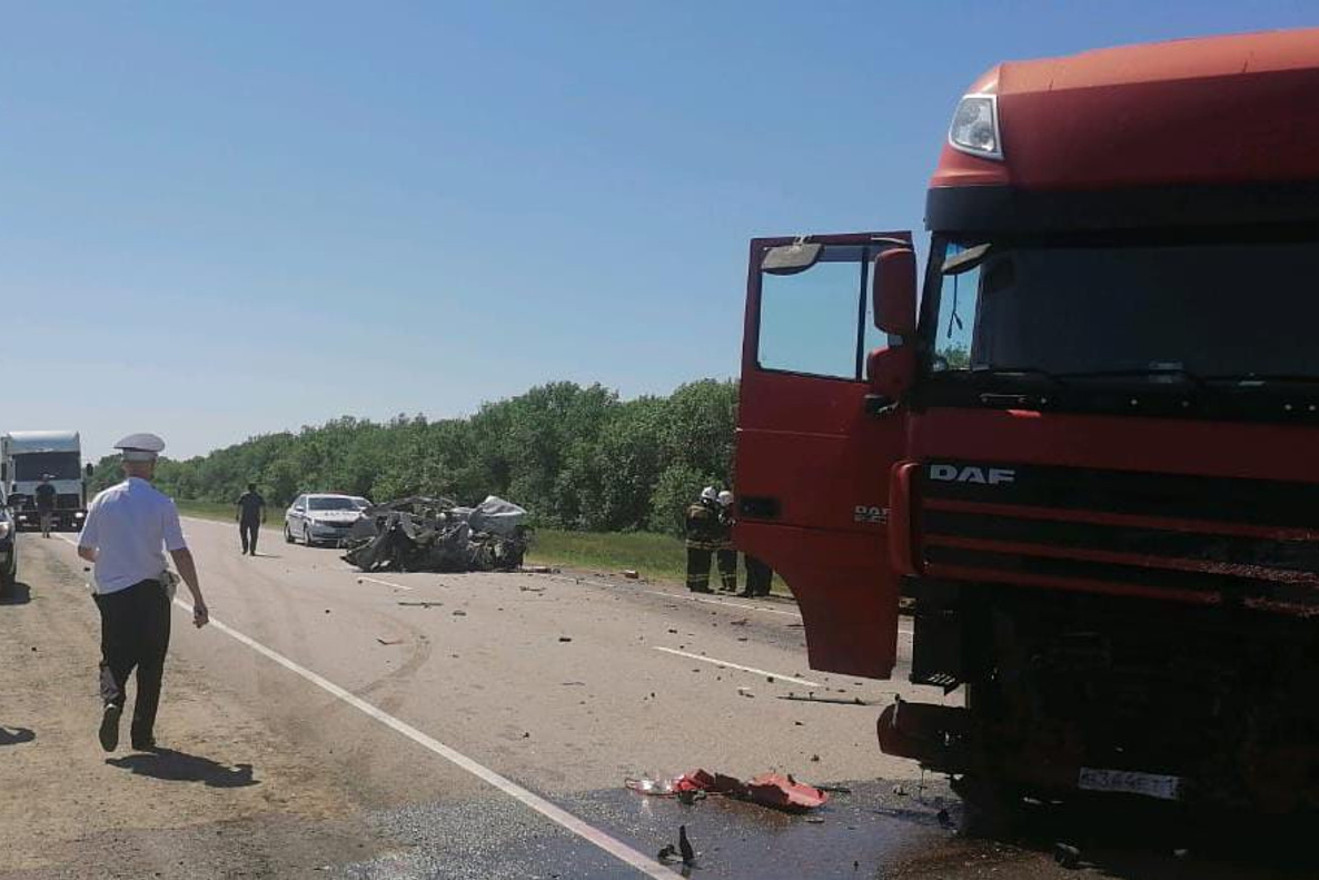 Дети после аварии волгоград. Авария во Фролово Волгоградской. Авария на трассе Волгоград Москва.