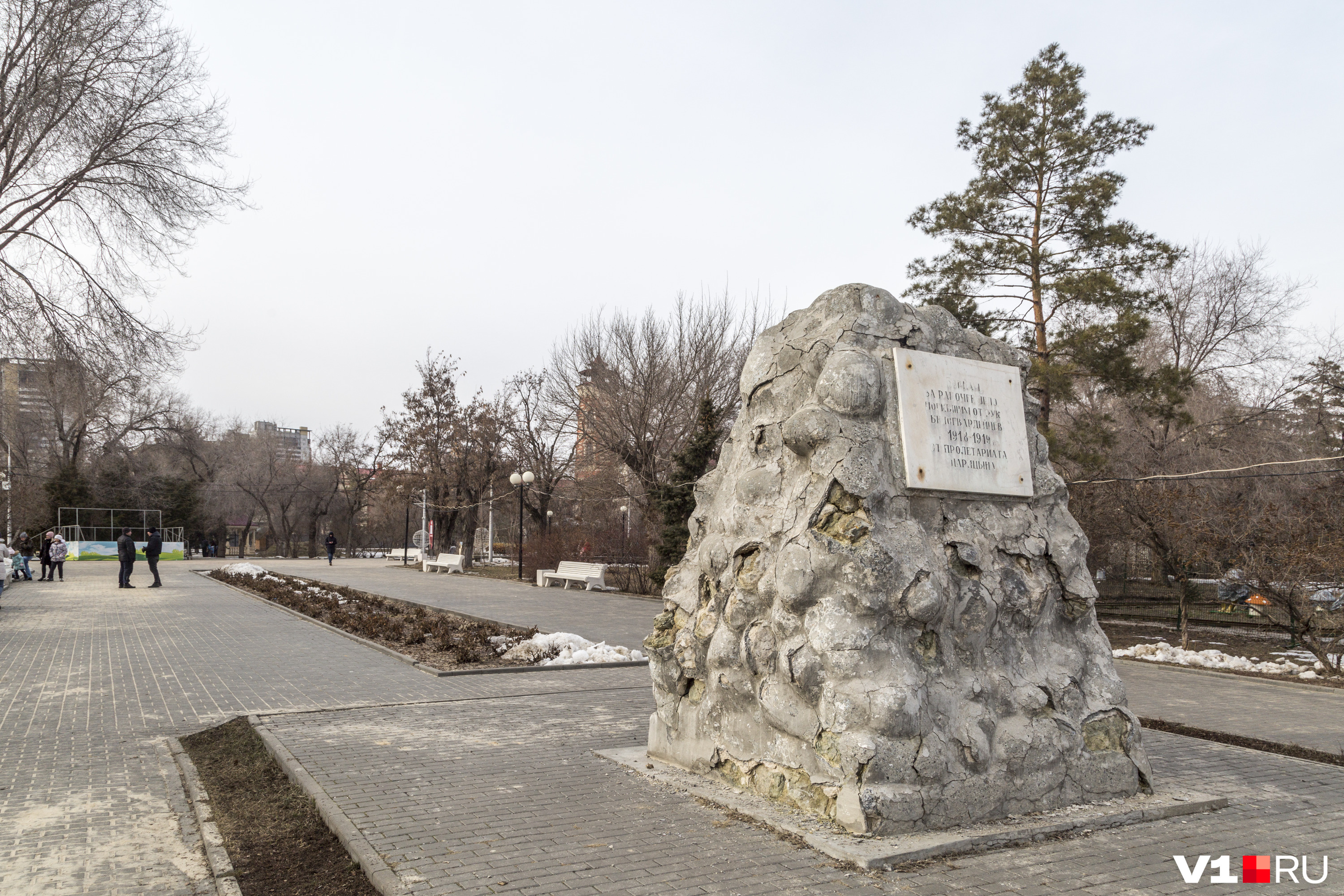 Но на месте обещанных водоемов — братская могила героев Гражданской войны Но на месте обещанных водоемов — братская могила героев Гражданской войны
