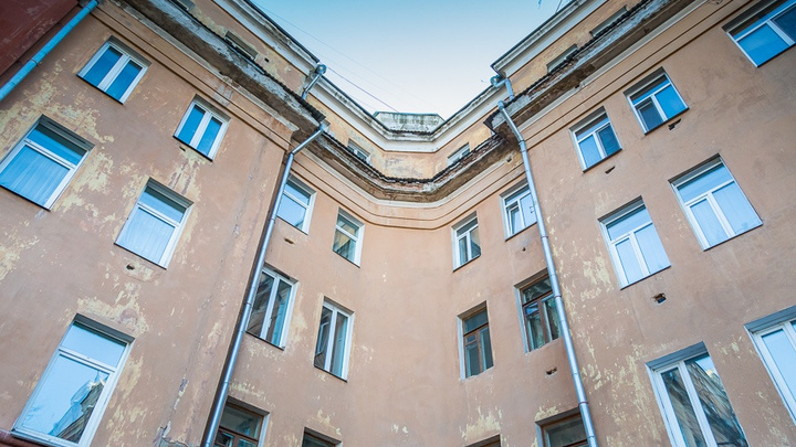 Дома эпохи Сталина: квартиры на правобережье оказались в два раза дешевле центра Красноярска