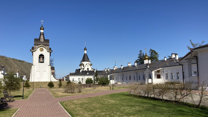 Пора валить из города: Свято-Успенский мужской монастырь